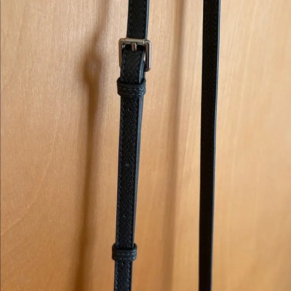 Longchamp Le Pilage Green Pouch with Strap and insert - Picture 16 of 16